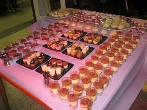 Verrines en hapjes op een buffet
