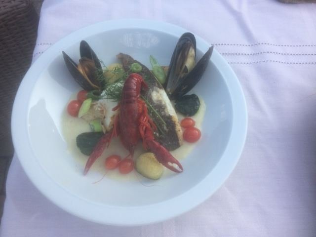 Bord met een warm gerecht